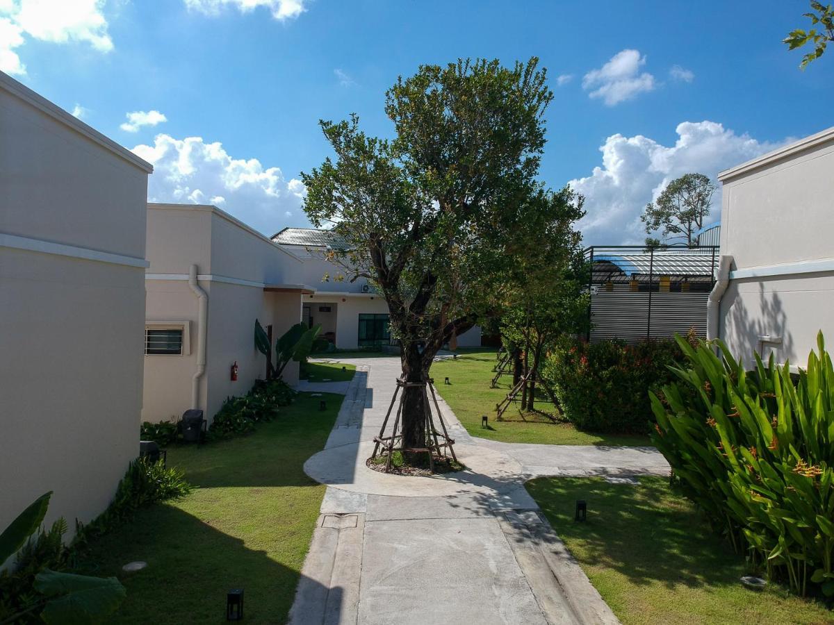 Toledo Pool Villa 洛坤府 外观 照片