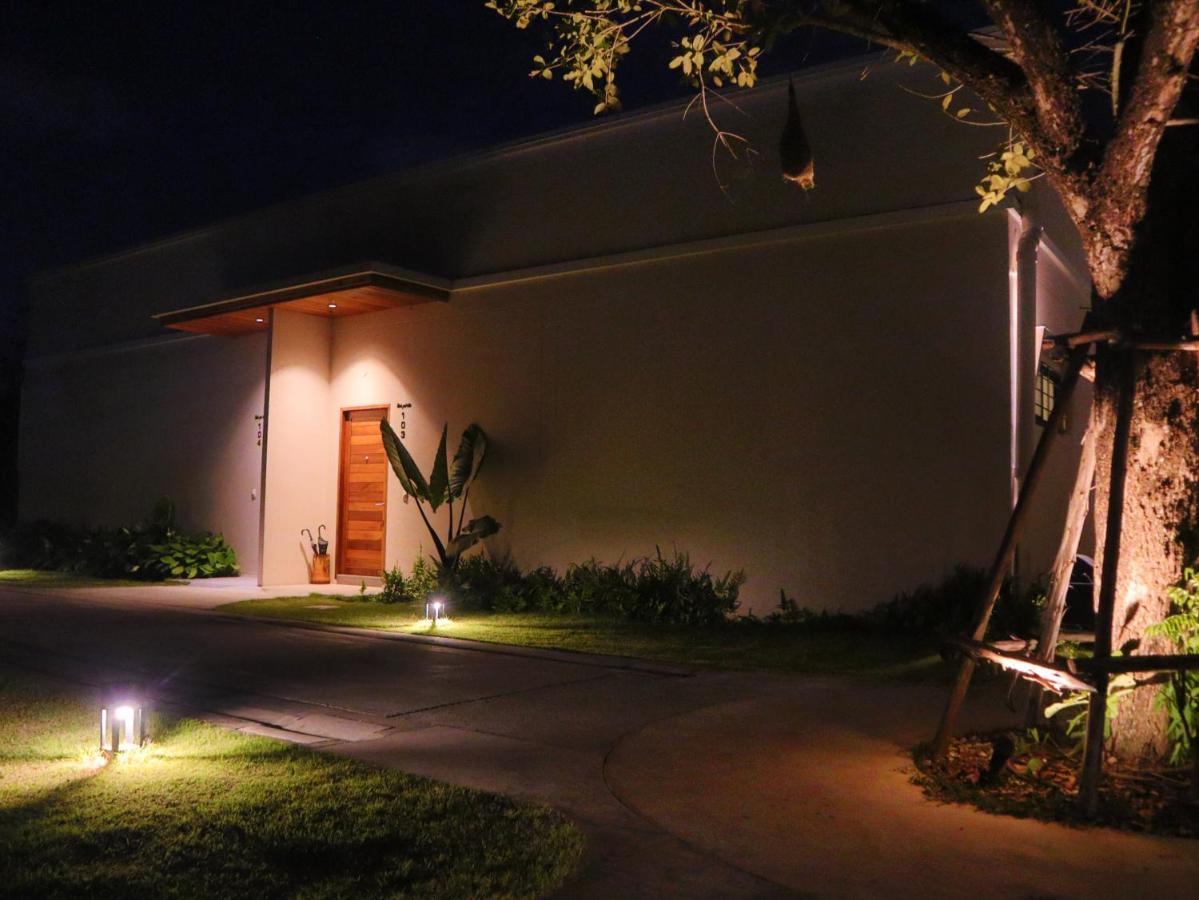 Toledo Pool Villa 洛坤府 外观 照片