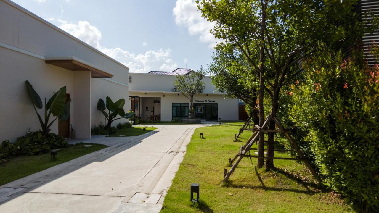 Toledo Pool Villa 洛坤府 外观 照片
